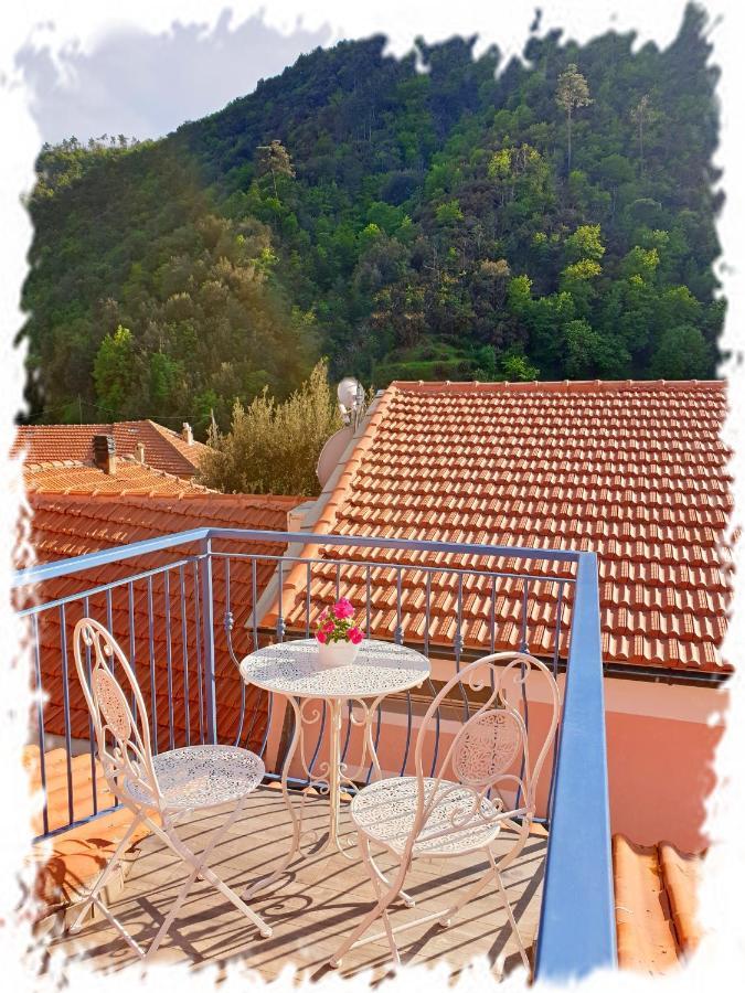 Casa Vacanze Family Albisola Superiore Exterior photo